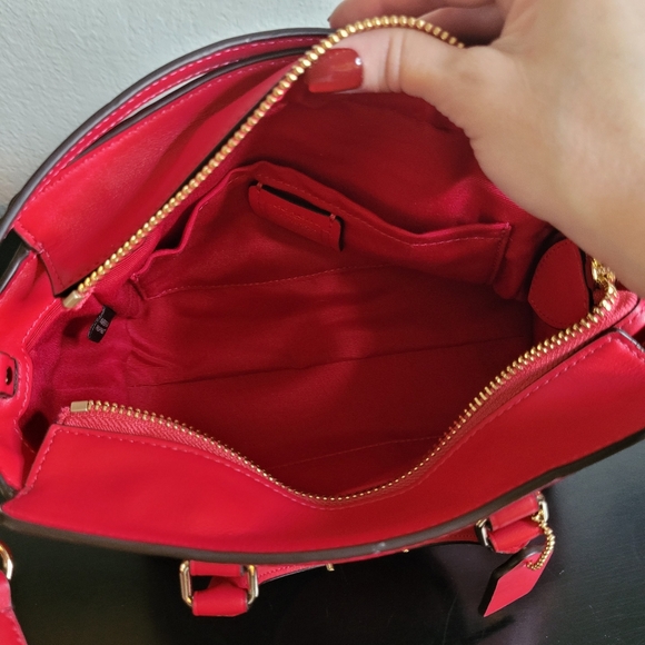 Coach Swagger Small Satchel - Picture 15 of 16